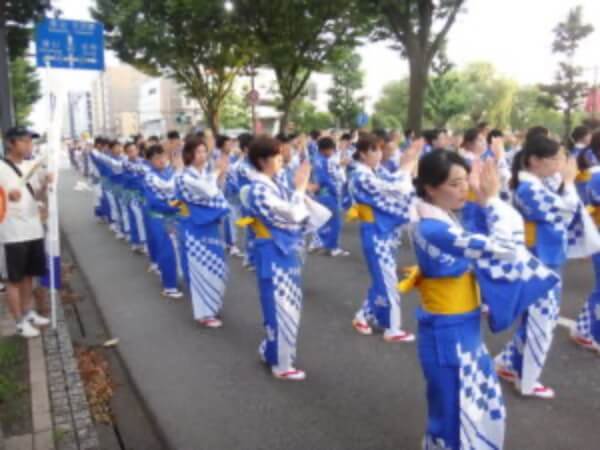 「越中おわら踊り」北陸電力グループの一団